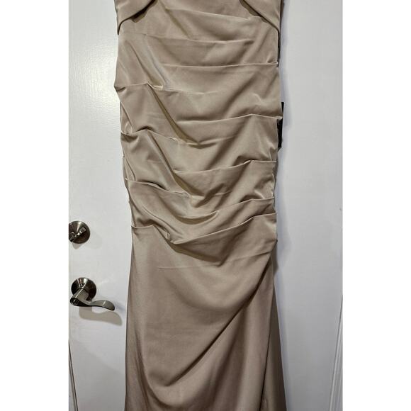 La Femme Evening Mother of the Bride Gown Nude 6 NWT 29805 Pleated Jersey Skirt - Picture 5 of 16